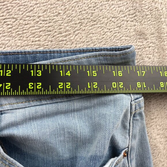 Levis Signature Womens Jean Shorts Suze 12 Mid-Rise Blue Denim Casual Cuffed - Picture 5 of 14